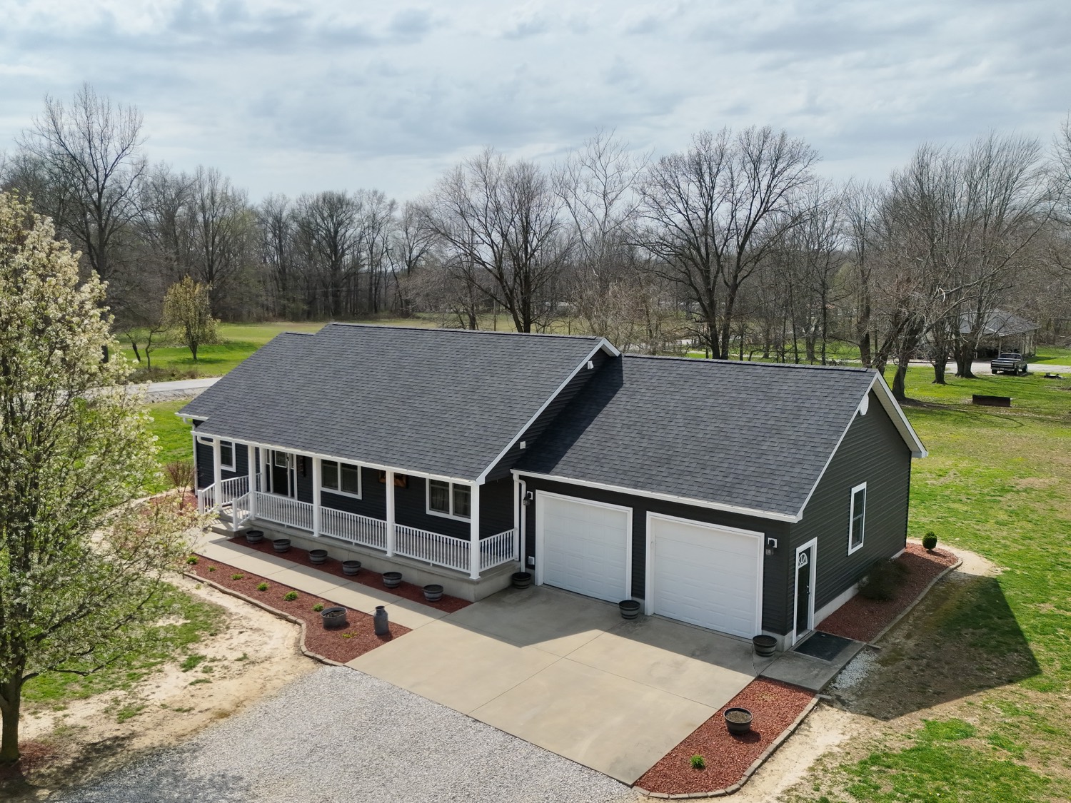 Roof replacement on a Greene County IN home with dark shingles